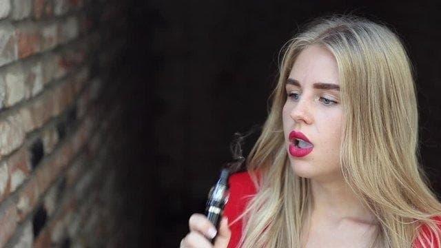 elektronické cigarety chomutov – kde nakoupit, jak vybrat a tipy na e-liquidy