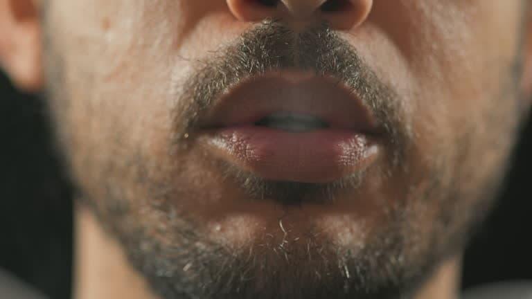 Co opravdu obsahuje složení náplně do elektronické cigarety a jak ovlivňuje zážitek z vapování