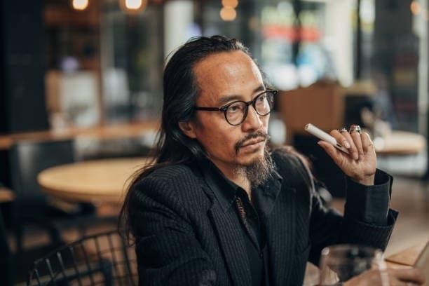 co obsahuje kouř z e cigarety a jaké skryté látky mohou ohrozit vaše zdraví