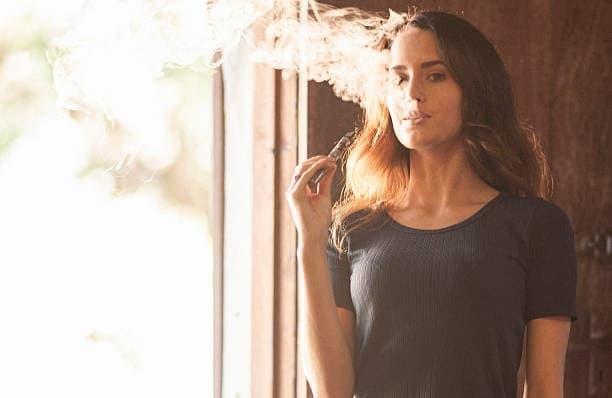 co zpusobuje elektronicka cigareta a jak ovlivnuje zdraví plic a riziko závislosti