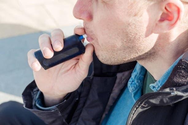 Kompletní průvodce elektronická cigareta s velkym dymem pro obrovské mraky a bezpečné tipy