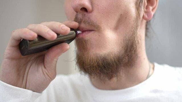 Nejlepší recenze elektronická cigareta náplně a srovnání příchutí pro rok 2026