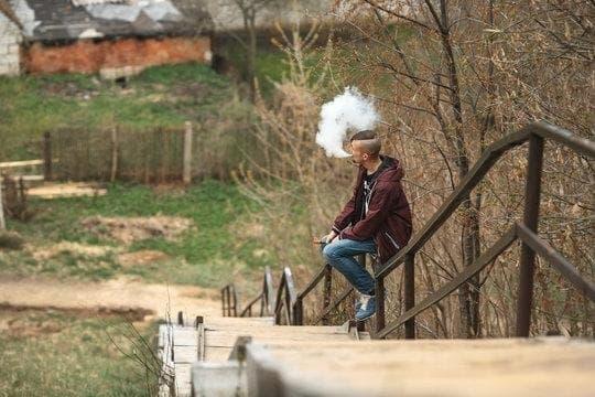 Kompletní průvodce bezpečnost elektronických cigaret a tipy jak minimalizovat rizika