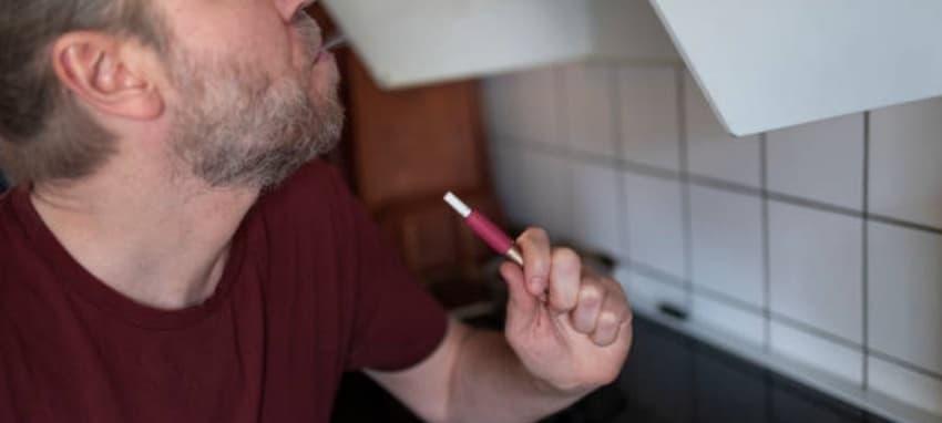 Průvodce elektronická cigareta rizika, aktuální výzkum, mýty a bezpečné postupy